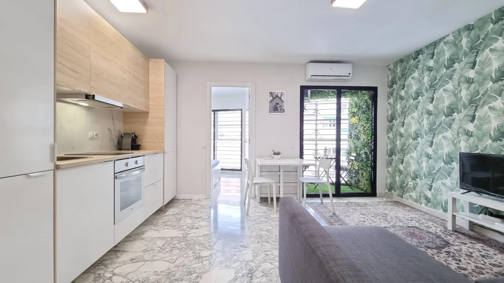 Cocina en piso reformado para inversión en Murcia